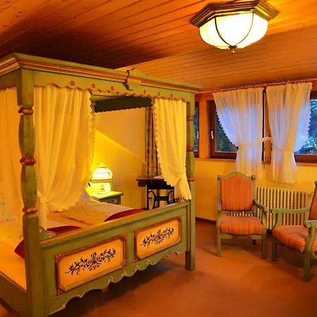 Hotel Adlerschanze 3*